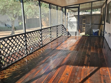 Screened in Porch