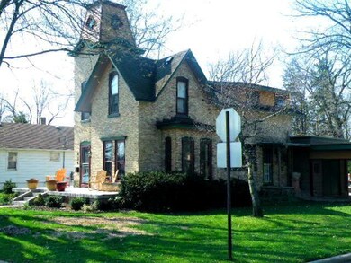 624 Riverside Dr, Lowell, MI 49331 - photo 2