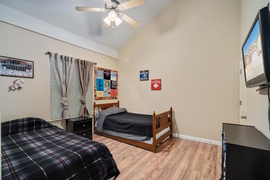 11293 Northview-7