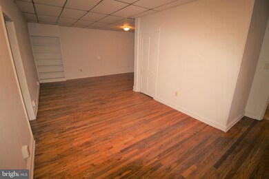 101 2ND FLOOR S Railroad Ave, New Holland, PA 17557 - photo 5