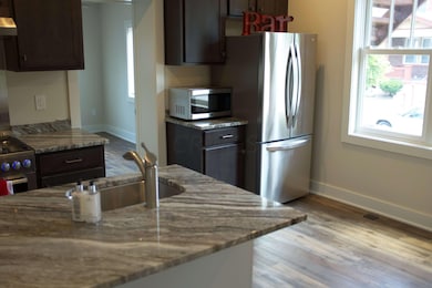 CKR_262ELaneAve_FirstFloorKitchen_070120