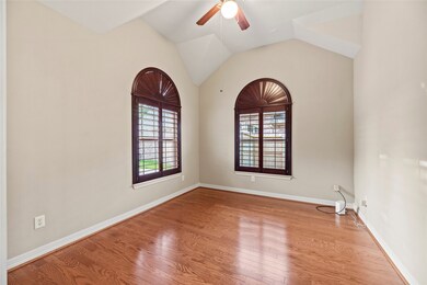 8806 Emerald Shore Ct, Houston, TX 77095 - photo 4