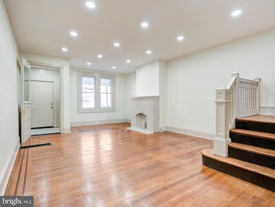 1334 S 51st St, Philadelphia, PA 19143 - photo 3