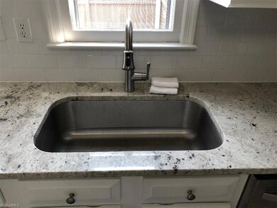 Farm house sink