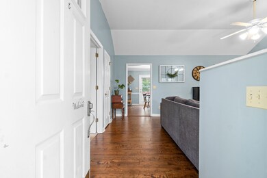 58 Robin Ln, Manchester, TN 37355 - photo 3