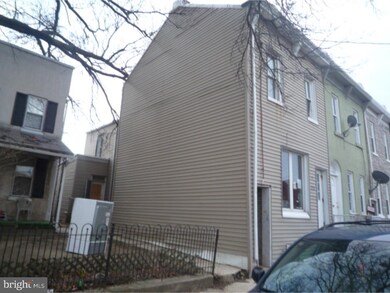 1233 Moss St, Reading, PA 19604 - photo 2