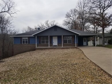 4 Norman Cir, Bella Vista, AR 72715 - photo 2