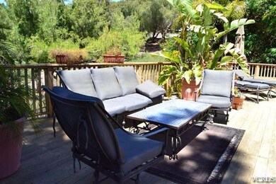 2581 Whitechapel Place, Thousand Oaks, CA 91362 - photo 4