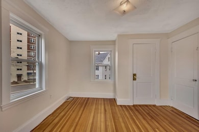 28 Wade Ave unit 30, Woburn, MA 01801 - photo 6