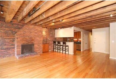 122-124 Fulton St unit 1, Boston, MA 02109 - photo 7