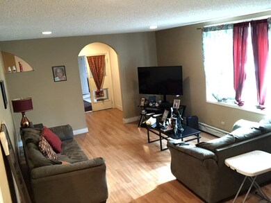 61 1/2 Warren St, Lawrence, MA 01841 - photo 5