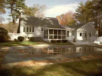 372 Holmes St, Hanson, MA 02341 - photo 2