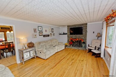 2173 Robinwood Ave, Schenectady, NY 12306 - photo 2