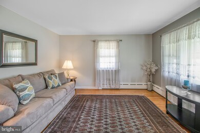 1242 E 13th St, Crum Lynne, PA 19022 - photo 7