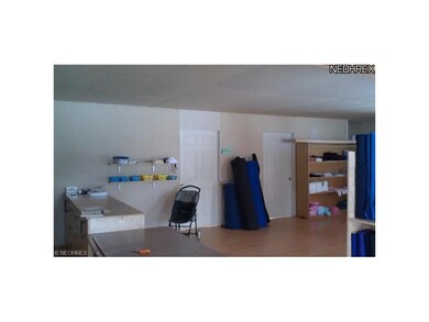 3 bedroom apartment top of barn