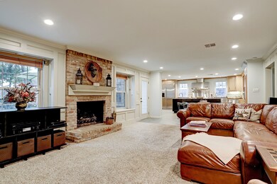 13515 Saint Marys Ln, Houston, TX 77079 - photo 4