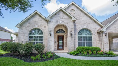 2111 Trinity Manor Ln, Richmond, TX 77469 - photo 2