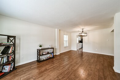 4401 W Parma Dr, Rosenberg, TX 77471 - photo 5