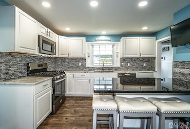 21 E William St, Fords, NJ 08863 - photo 6