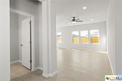 Foyer2
