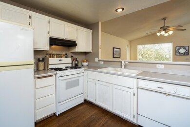 20810 Cassin Dr (6 of 21)
