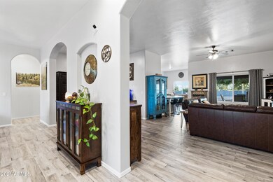 736 S Mountain View Rd (9 of 48)
