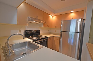 24 High Bluff Dr unit 12, Kennebunk, ME 04043 - photo 5