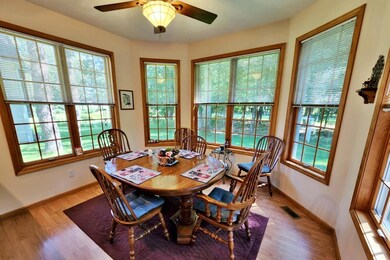 7. Dining Area