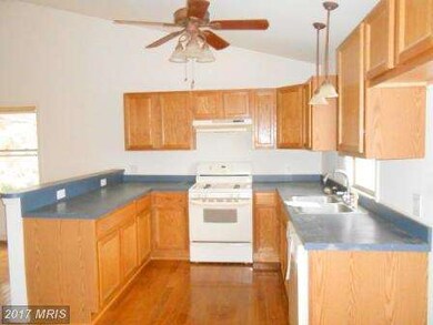 376 Bragg Dr, Front Royal, VA 22630 - photo 5