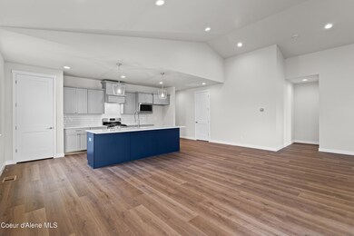 Dining / Kitchen