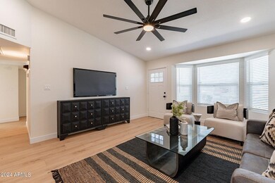 120 S Cottonwood St unit 3, Chandler, AZ 85225 - photo 4