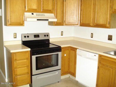 11 Cobble Stone Cove, Pittsfield, MA 01201 - photo 6