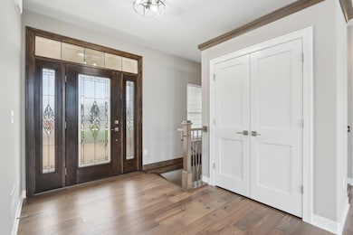 Spacious front entry