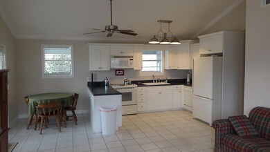 3-757 Pt Cloxson Kitchen.JPG