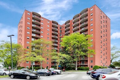 Sagamore Place Condominiums unit 1018, Quincy, MA 02171 - photo 2