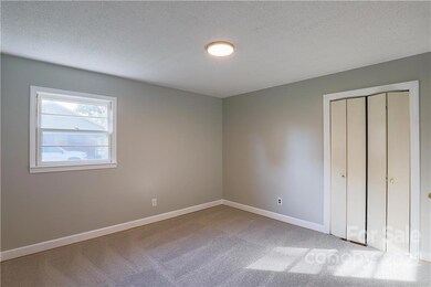 173 Shumaker Dr, Statesville, NC 28625 - photo 7