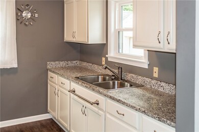 3013 Champaign Ave, Mattoon, IL 61938 - photo 7