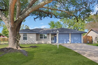 9211 Bedworth Ln, Houston, TX 77088 - photo 3