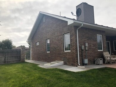 402 S Jayhawk Ave, Hugoton, KS 67951 - photo 6