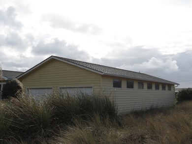 Shop/Garage