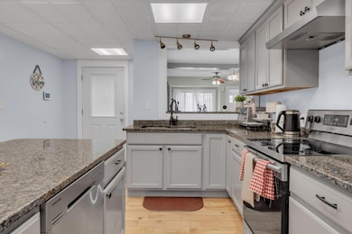 316 Webster St, Lewiston, ME 04240 - photo 5