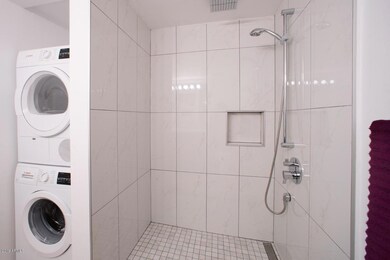 3030 E. Clarendon Avenue #6