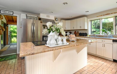 66 Old Menauhant Rd, East Falmouth, MA 02536 - photo 5