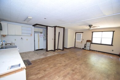 DINING/LIVING AREA!
