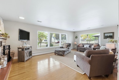 104 N Calhoun St, South Whitley, IN 46787 - photo 4