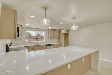 8349 E Balfour Place, Tucson, AZ 85710 - photo 4