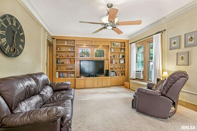 1026 E High St, Davenport, IA 52803 - photo 6