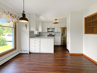 6307 Old Amish Rd, Plover, WI 54467 - photo 3