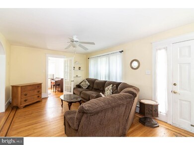 422 Harding St, Woodbury, NJ 08096 - photo 4