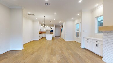 1102 Cordell St unit b, Houston, TX 77009 - photo 7